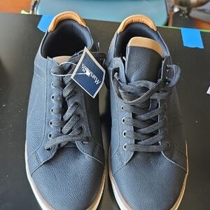 Aldo Men's Black and Tan Sneakers